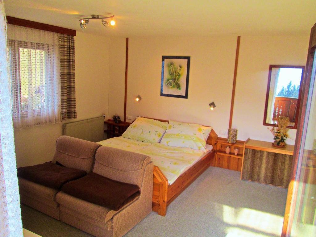Haus Tonelehof Apartment Dellach im Drautal Room photo